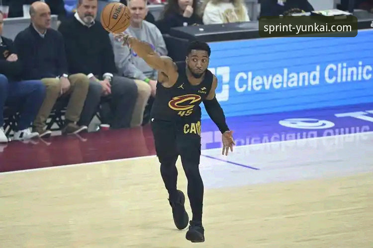 云开体育APP在哪下载必备 骑士vs魔术焦点战深度评测:米切尔42分统治加时,云开体育APP观赛体验解析